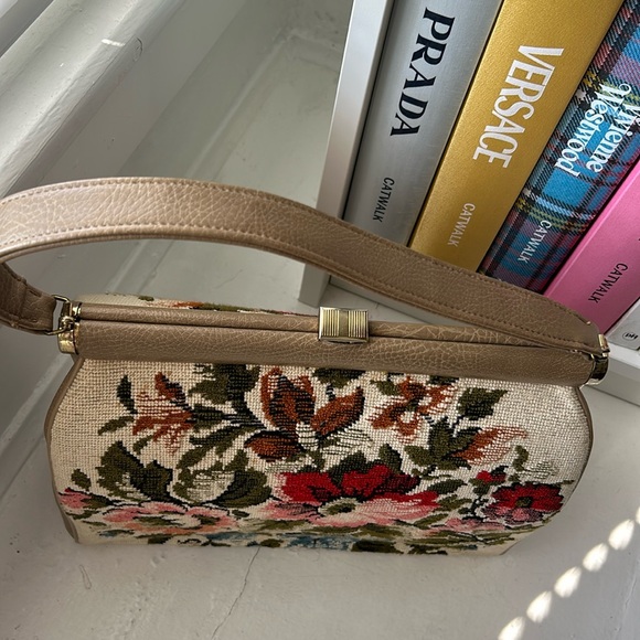 60s Large Tapestry Top Handle Purse - Picture 6 of 14